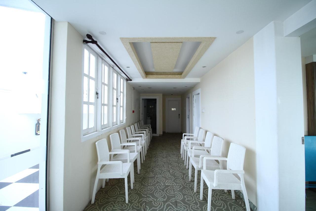 Royal Castle Hotel Negombo Exterior photo